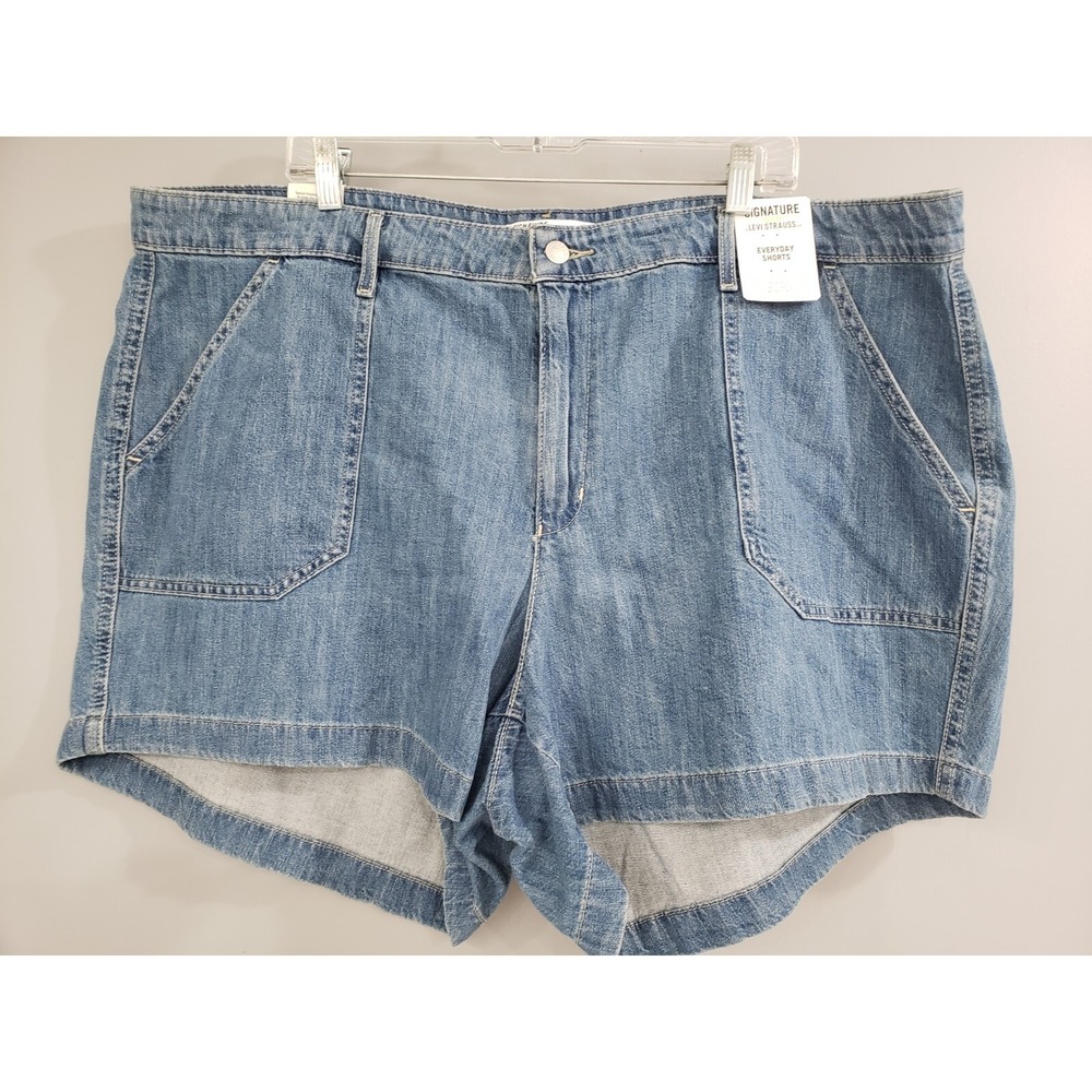 NEW Levis HIGH RISE Mid Length Signature Everyday Shorts Size 22 / W=36